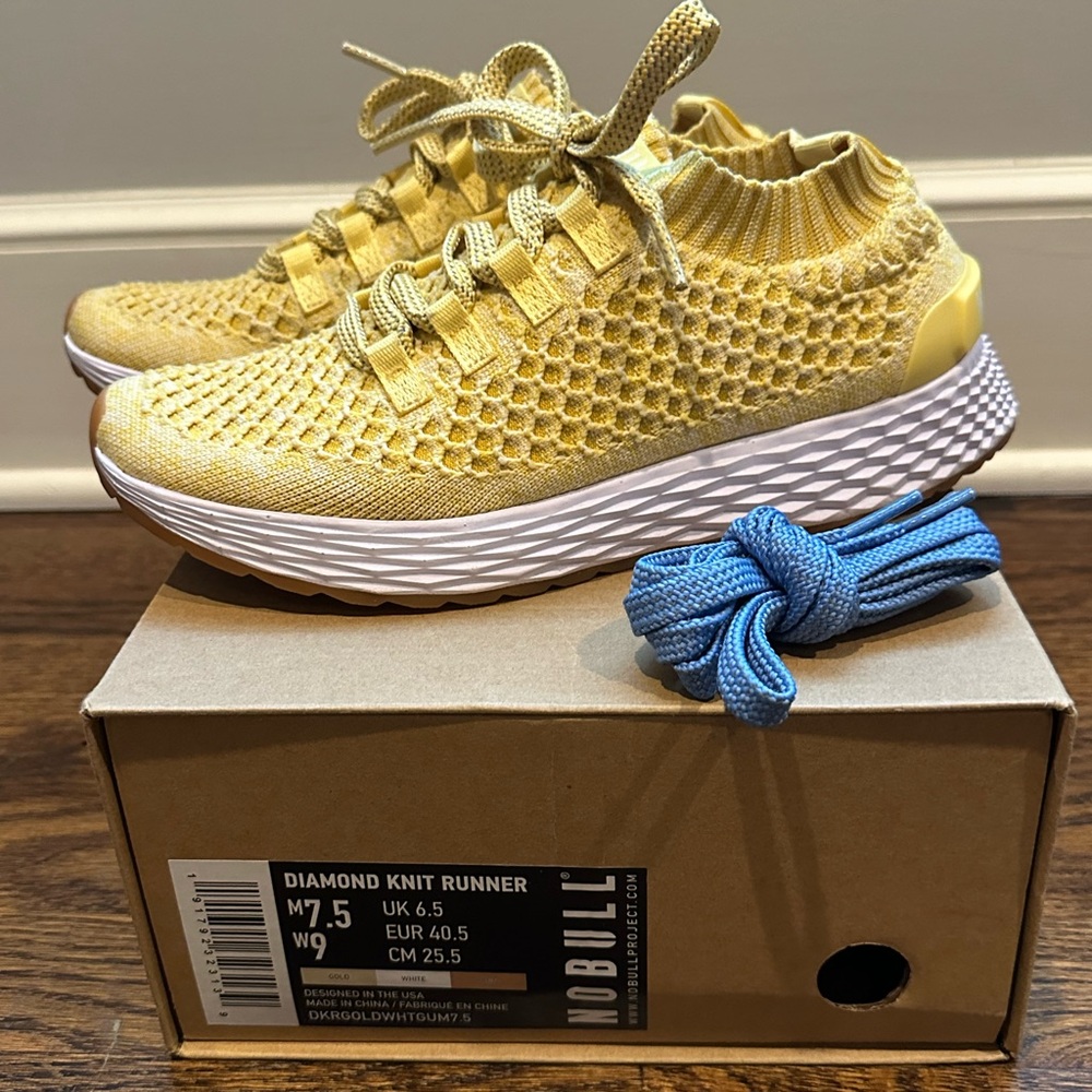 NOBULL Diamond Knit Runner Shoes Yellow Gold M 7.5/W 9.0